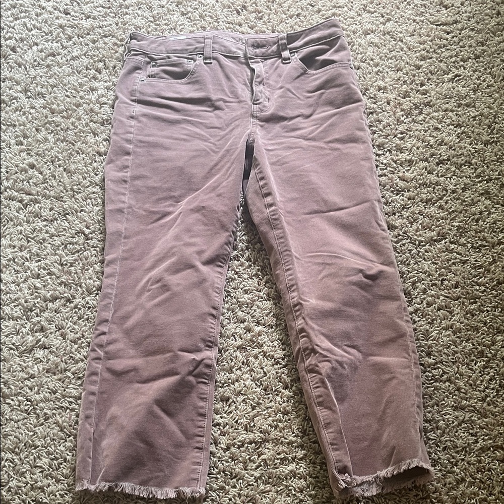 Women's Frayed Hem Jeans - Mauve